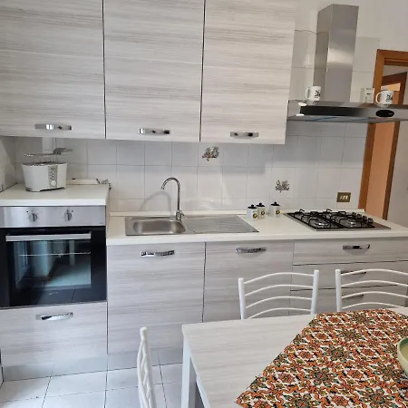 L'isola E I Faraglioni House Apartmán *